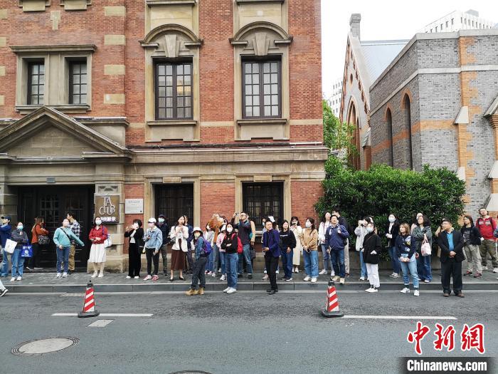 新階層人士走讀“外灘源”。　范宇斌 攝