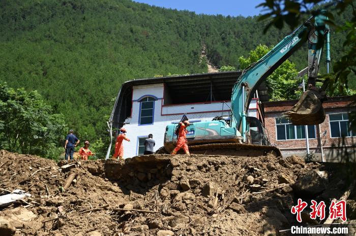 重慶19個區(qū)縣310個鄉(xiāng)鎮(zhèn)（街道）遭受洪澇、地質(zhì)災(zāi)害
