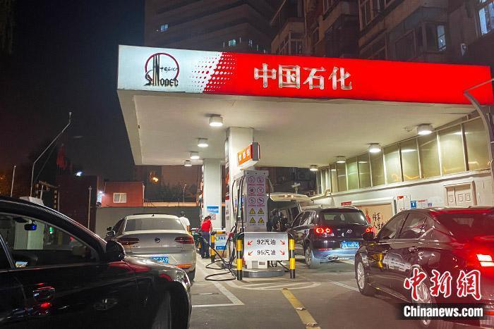 資料圖：加油站。 中新財(cái)經(jīng) 葛成 攝