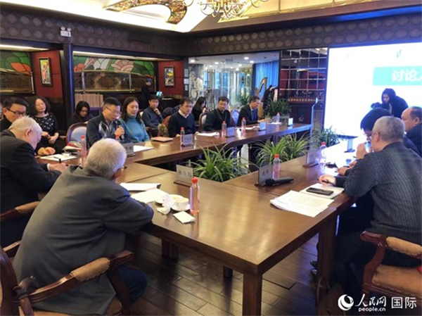 與會(huì)專家學(xué)者就拉美局勢和中拉關(guān)系展開討論。人民網(wǎng)記者 趙健攝