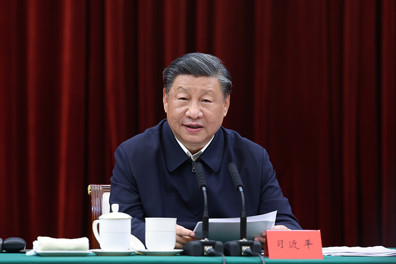 2023年10月12日下午，中共中央總書記、國家主席、中央軍委主席習近平在江西省南昌市主持召開進一步推動長江經(jīng)濟帶高質(zhì)量發(fā)展座談會并發(fā)表重要講話。新華社記者 鞠鵬 攝