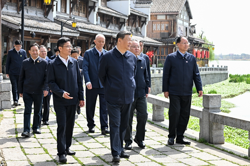 2024年3月19日，習(xí)近平總書記在湖南常德河街考察。