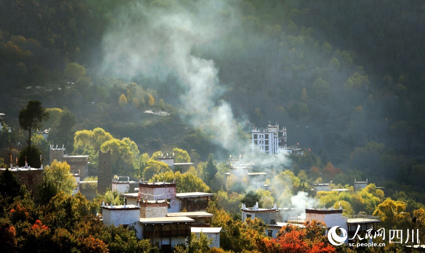 丹巴美景。李永安攝