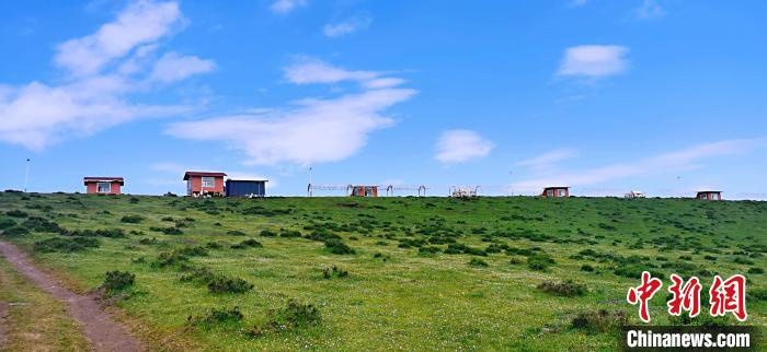 圖為地處同仁市加吾鄉(xiāng)東維村的農(nóng)家樂。　韓麗 攝