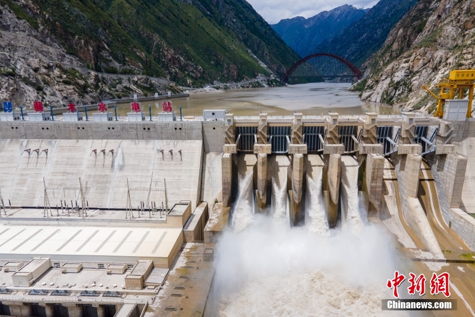 資料圖為2021年8月7日，西藏山南雅魯藏布江上的藏木水電站。（無人機畫面） <a target='_blank' href='/'><p  align=