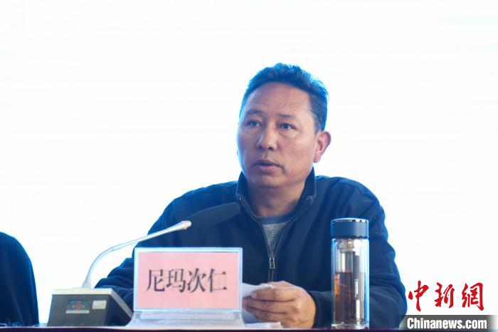 西藏自治區(qū)體育局黨組副書記、局長尼瑪次仁講話?！∝暣_ 攝