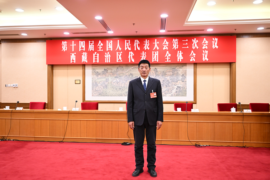 全國人大代表、國網(wǎng)拉薩供電公司城區(qū)供電服務(wù)中心帶電作業(yè)保電班副班長扎西尼瑪。次吉美朵攝